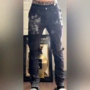 NWOT men’s rare blackish top man London jeans 30wX32ins beautifully designed